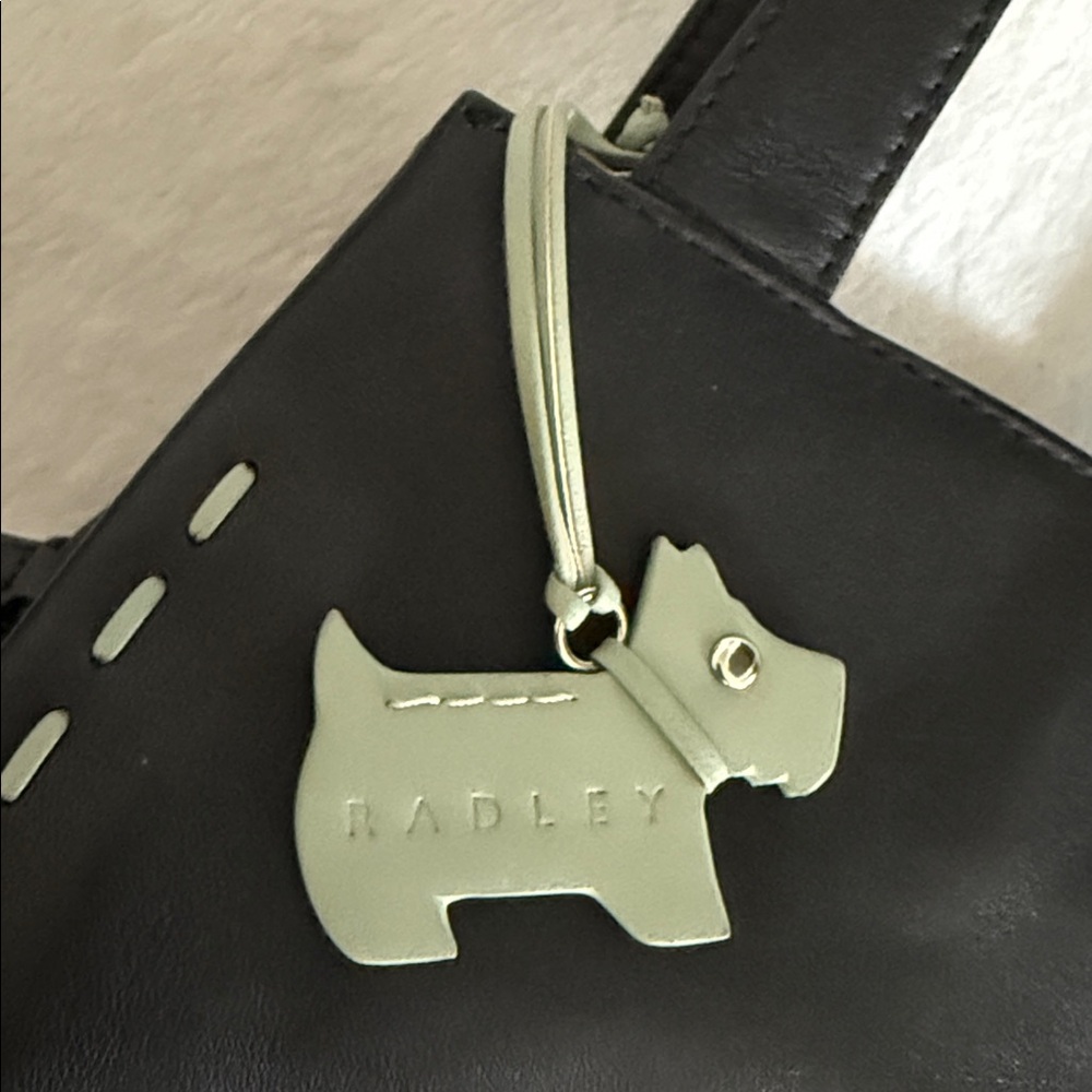 Radley London | Mini Bag Small Purse 54420 Black/Green - Picture 6 of 16